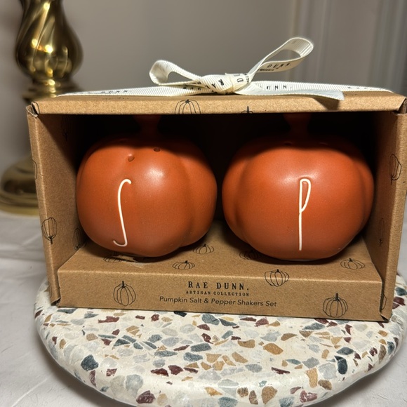 Rae Dunn pumpkin salt and pepper shakers - Picture 3 of 3